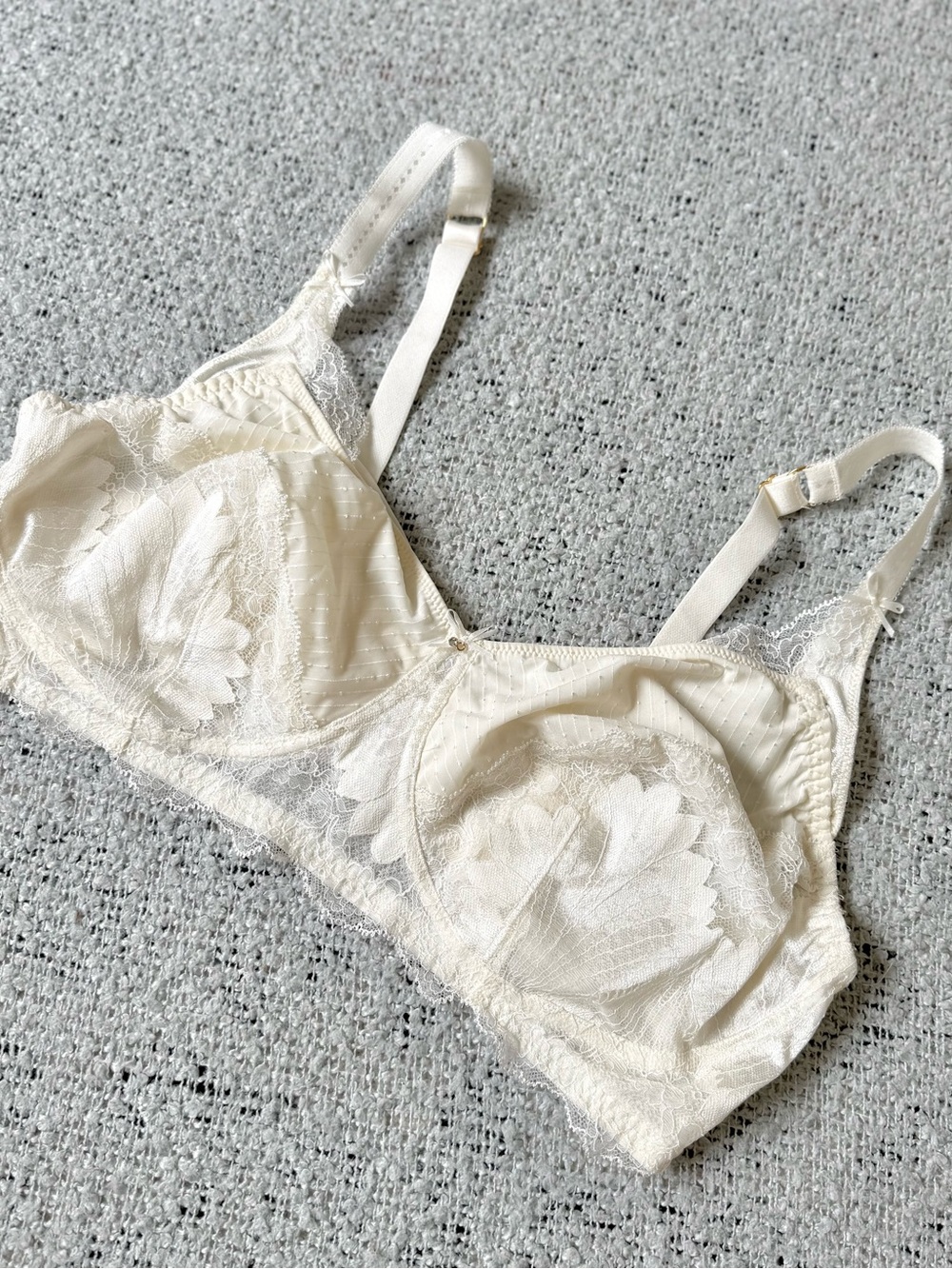 Amoena Aurelie SN Cream Lace Support Bra 44 B